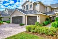 Charming North Naples Condo in Gated Community - 5 min from beach