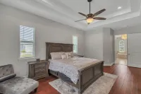 Everything you need in a home to enjoy Florida.