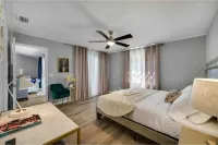 *Pool* 8.5 miles to Honeymoon Island. 4 bdr