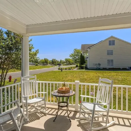 Amazing Coastal Resort Home, Indoor/Outdoor Pools, Kayaking, Tennis, & Fishing