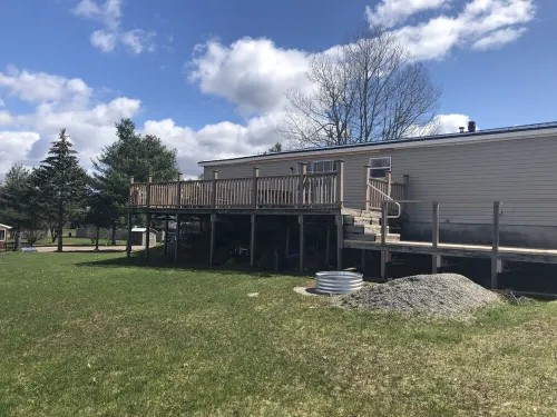1000 Islands Cottage minutes from free boat launch!