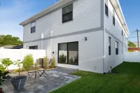 New Construction 3BR South Tampa 10 Min Downtown Hotels near Speedway