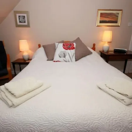 Wild Rose in Rural Location with Lovely Views on a Working Farm with Walks