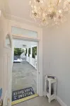 Entire 1 Bedroom Apartment in Lovely Family Vacation Lake House. Pets welcome!