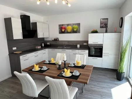 "royal Gala" Barrierefrei Neubau Carport Terrasse Netflix Free Wifi