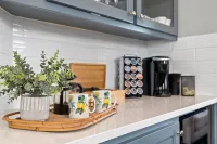 Laguna Beach ,3 Minutes to Beach, Private Heated Pool,Sleeps 12, Large Bunk Room