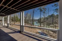 Waterfront 5-Bedroom Cabin on Lake Martin