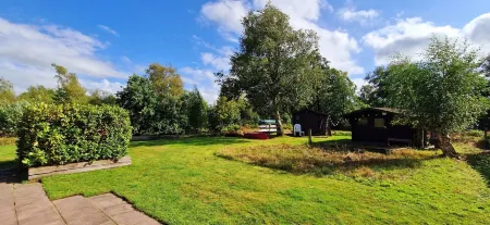 Shore Happiness on the Great Sea with Boat, Canoes and Kayak.  Dog Friendly! Отели в г. Зюдброкмерланд
