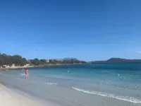 La Terrazza Del Faro - Stunning 1 bedroom flat 600m from the beach Hotels in Pittulongu