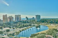 Stunning 11th floor Ocean/Golf views, Resort, Wifi