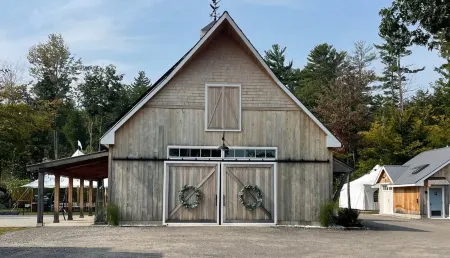 The Blueberry House - Spacious, Family & Pet-Friendly Retreat near Sebago Lake