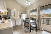 Condo in Birch Bay with Hot Tub and Game Room 205