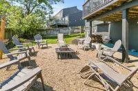 Marvelous Modern Spacious 4-bedroom house  near interstate and Top Golf. Hotels near Maple Village