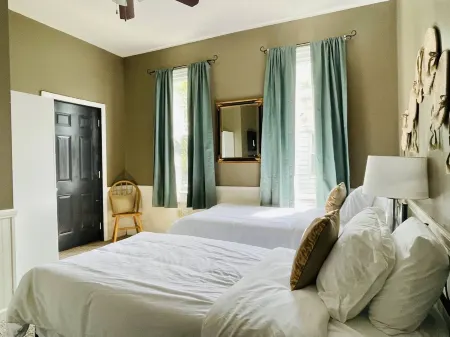 Leaning House of Haynie | Trendy 2BR/1BA Apartment