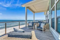Luxury Beachfront Home with a Private, Hot Tub and Elevator