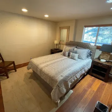 COZY AND PEACEFUL WEST VAIL, HUGE PRIVATE DECK, WALK TO BUS STOP