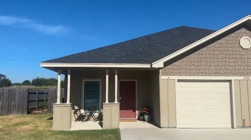 Perfect townhome with AC in charming Killeen 10 mins from Ft Cavazos Hotels in Killeen