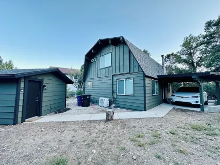 Big Bear Mountain View Cabin