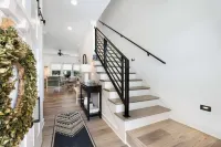 Lakeview Luxe - Lake Access + Pool