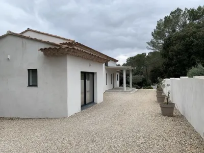 Spacious and Quiet Villa Classified  Furnished with Tourism Aoubre L'aventure Nature附近的飯店