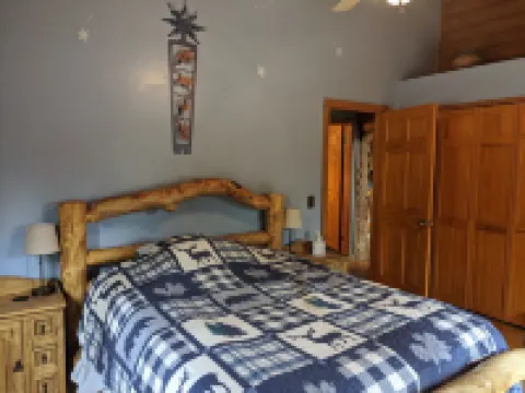 林木蔥鬱區域、眾多景點，帶熱水浴缸的寬敞木屋