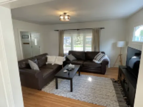 Mayo Discount! 3 blocks to Mayo, garage, fenced yard, large kitchen!