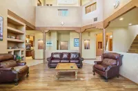 " Santa Fe Style" 4Bedrooms, Hot Tub and Pets Welcome, 5G Fiber WiFi ! - อ่างจากุชชี่
