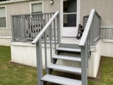 Great location, extremely clean ,half mile from trail heads. Hotels in Tug Hardee