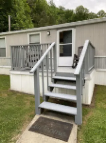 Great location, extremely clean ,half mile from trail heads.