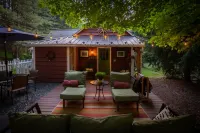 Farmhouse on Little Peak Creek Farm!