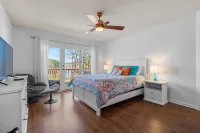 Multifamily, Lakefront House! Private Dock - Dogs Hotels in Hot Springs Village