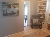 Cozy Carriage House on Spring Bayou