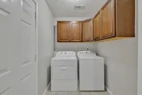 NEW! Spring Hill Private Cozy 3BR Home