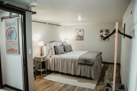 ★Heart of Pendleton★Downtown LUXURY & LOCATION★