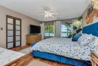 Luxurious Lake Norman Lakehouse w/Boat Dock & Ramp