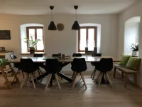 Vacation home, 200sqm, family-friendly, large sauna, garden and e-charger Hotels in Innernzell