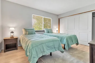 Oasis Condo on the fairway; fast WiFi, smart TVs, spectacular golf course views