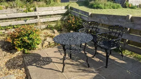 Beautiful Cosy Cottage On The Cliff Top With Stunning Sea Views Отели в г. Уитби