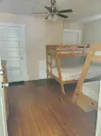 Spacious riding retreat 4 BR Outlaw House/ ATV Riding 10beds-Large Parking