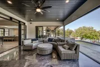 BEST ARM OF THE LAKE!  6 BR/5 1/2 BA, SLEEPS 14, POOL/SPA, COVERED DOCK W LIFT