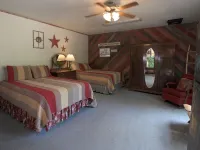 FarmHouse on the Creek near Parks & Winery Hotele w: Bandera County