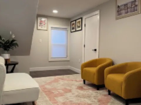 totally remodeled   house with fitness room, close to Boston and Worcester Hotels in Framingham