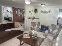 Sleeps 30 Large Heated Pool Home, 10 min to Hard Rock and 22 minutes to Beach
