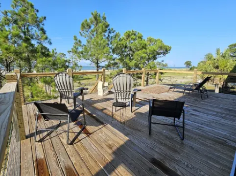 New High End Build/Furnishings! Max 12 Guests - Gated Community Includes Pool