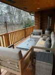 5 bed 3 bath cabin SE WI 1hr fr Chicago!