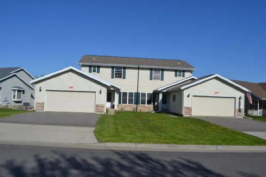 Minutes from Granite Peak Ski Area with easy access to I39