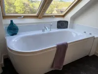 The Loft at Brooklinn Mill, stunning riverside apartment in converted mill Hotels in Blairgowrie