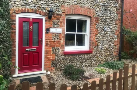 Cherry Tree Cottage is set is in the idyllic village of Briston.