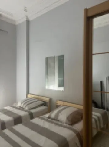 SPACIOUS T5 APARTMENT NICE CENTER Hotels in Cimiez