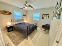 Relaxing FUN Home- short walk to Rainbow River Hotels near Dunnellon Public Library